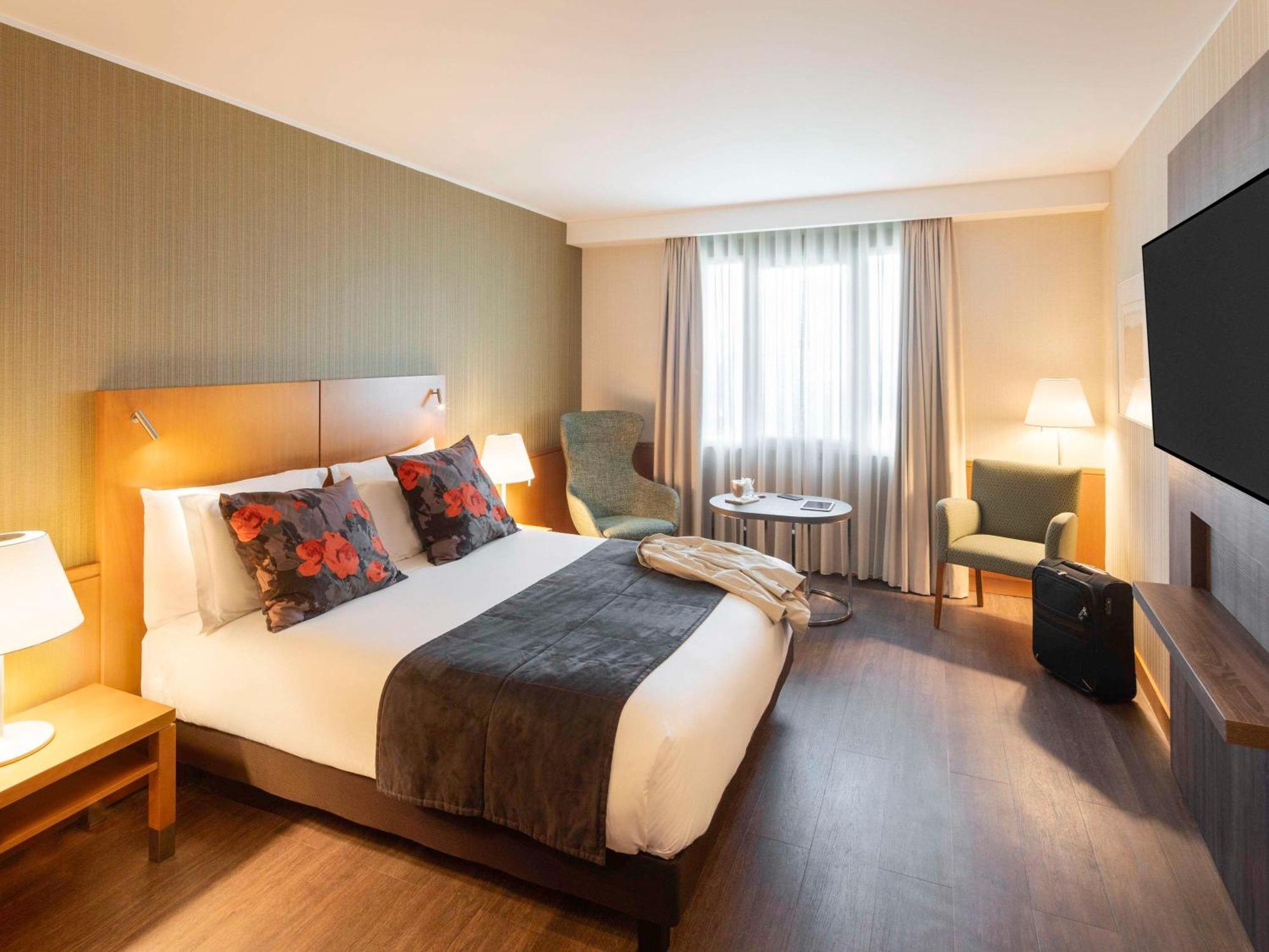 Hotel Mercure Porto Gaia Вила-Нова-ди-Гая Экстерьер фото