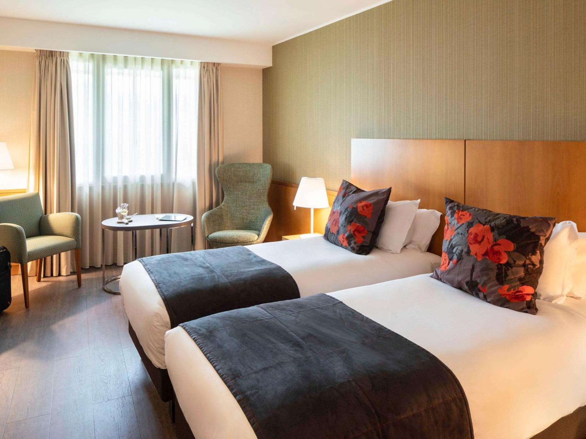 Hotel Mercure Porto Gaia Вила-Нова-ди-Гая Экстерьер фото